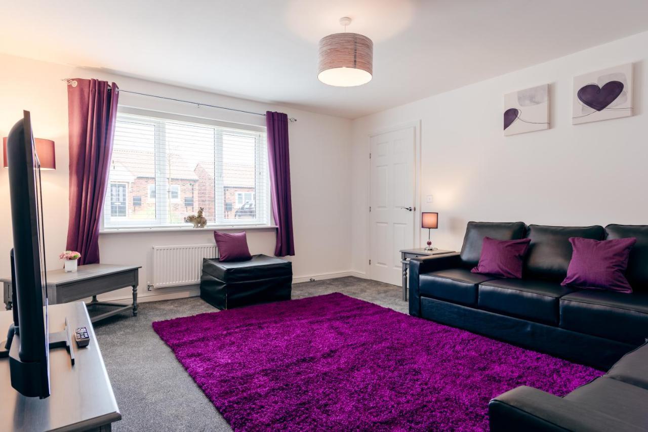 Oakley - Large, Elegant, Dog Friendly & Parking Whitby Exterior photo